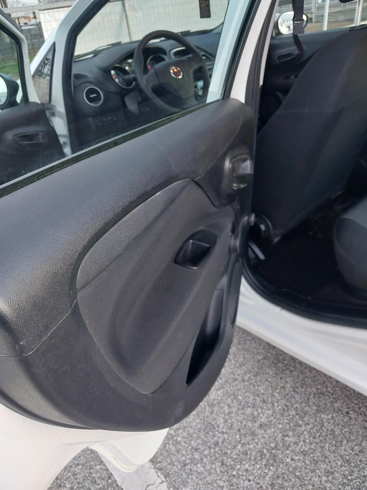 FIAT PUNTO EVO 1.3 MJT 75 CV 5P YOUNG 06/2014