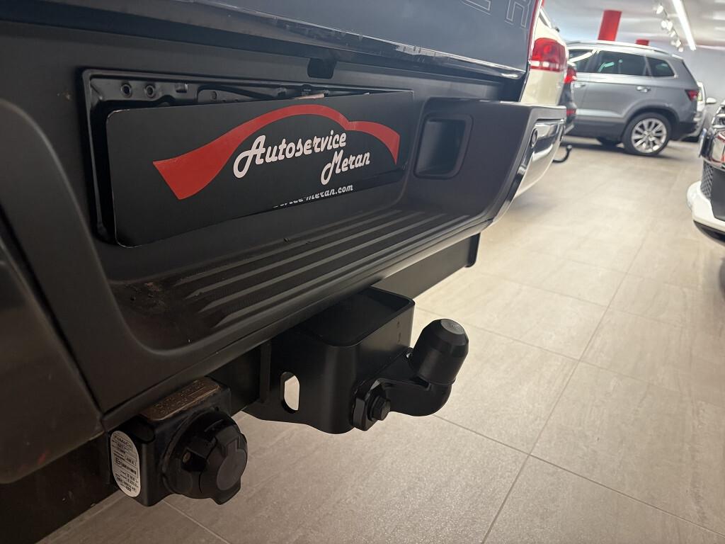 Ford Ranger 2.0 TDCi DC 4x4 Wildtrak gancio