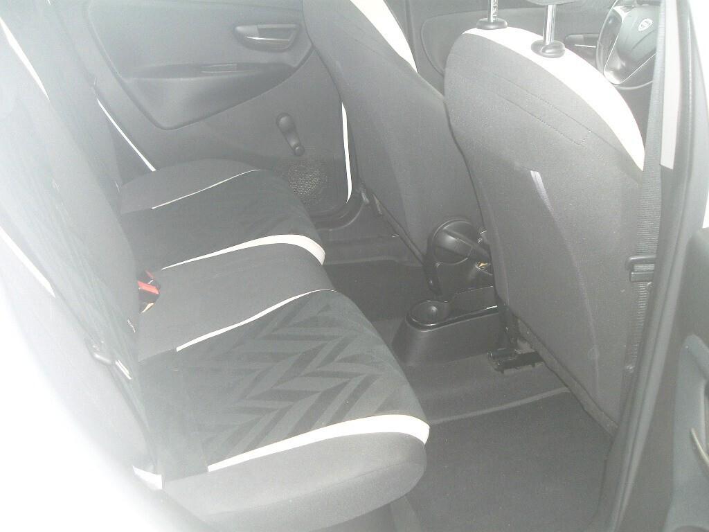 Lancia Ypsilon 1.2 69 CV 5 porte Gold - 2016