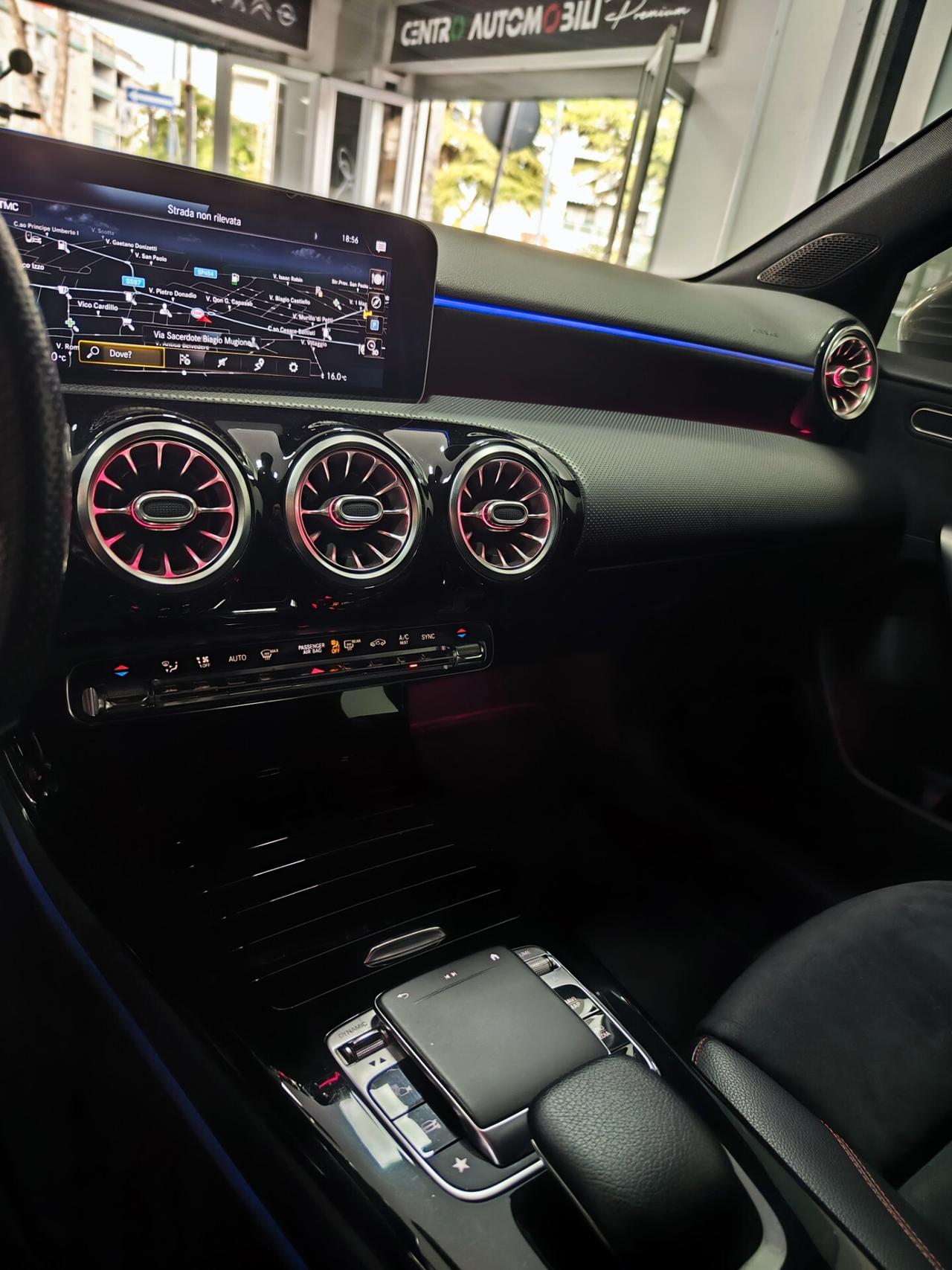 Mercedes-benz A 180 116CV Premium Amg LED