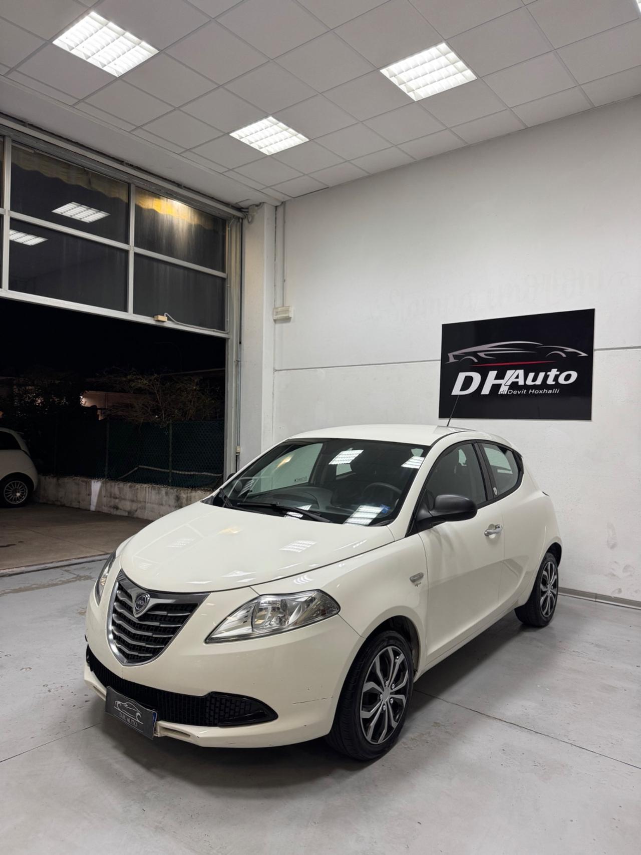 Lancia Ypsilon 1.2 69 CV 5 porte GPL Ecochic Platinum