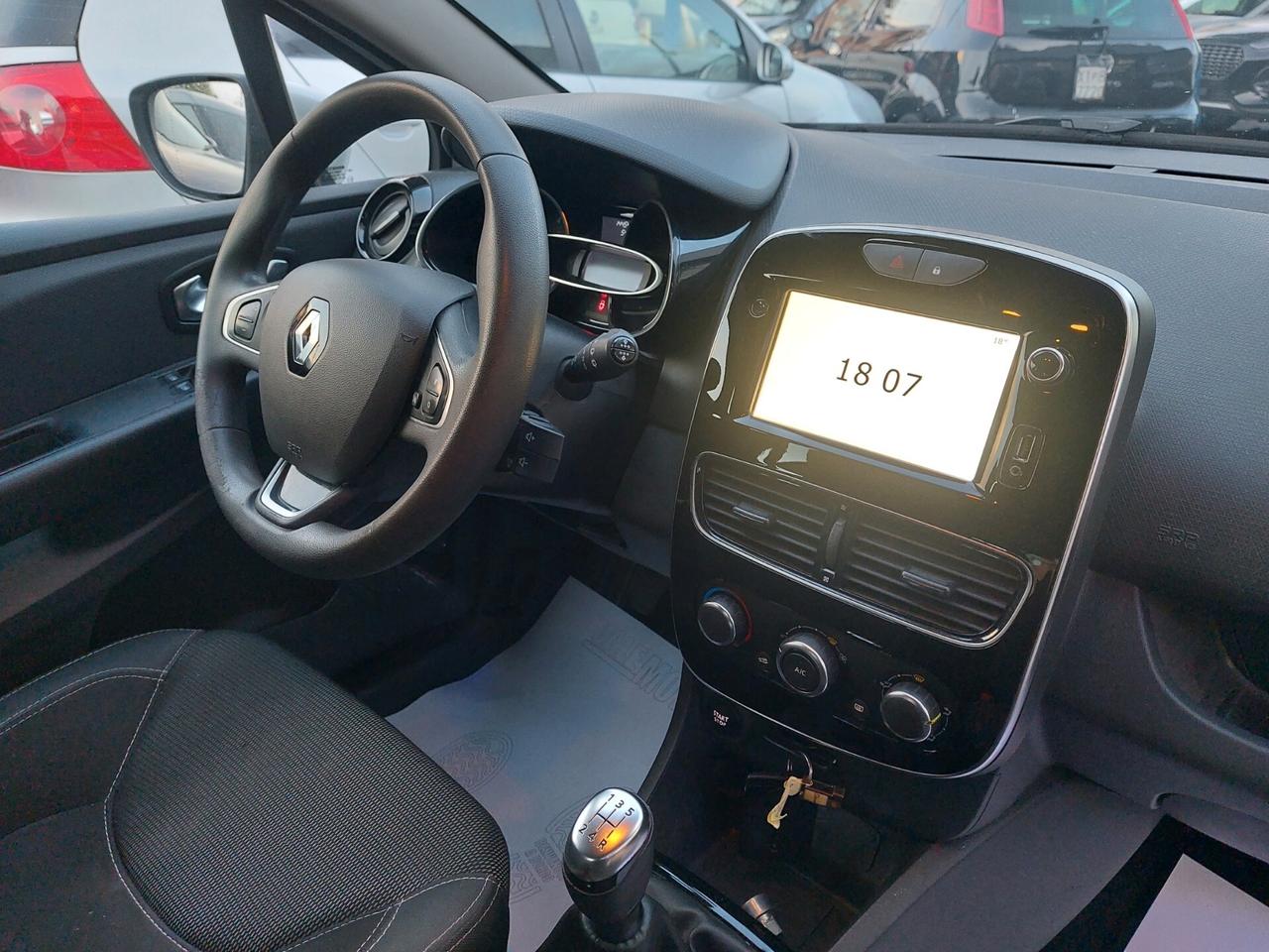 Renault Clio dCi 8V 90 CV 5 porte Moschino Zen