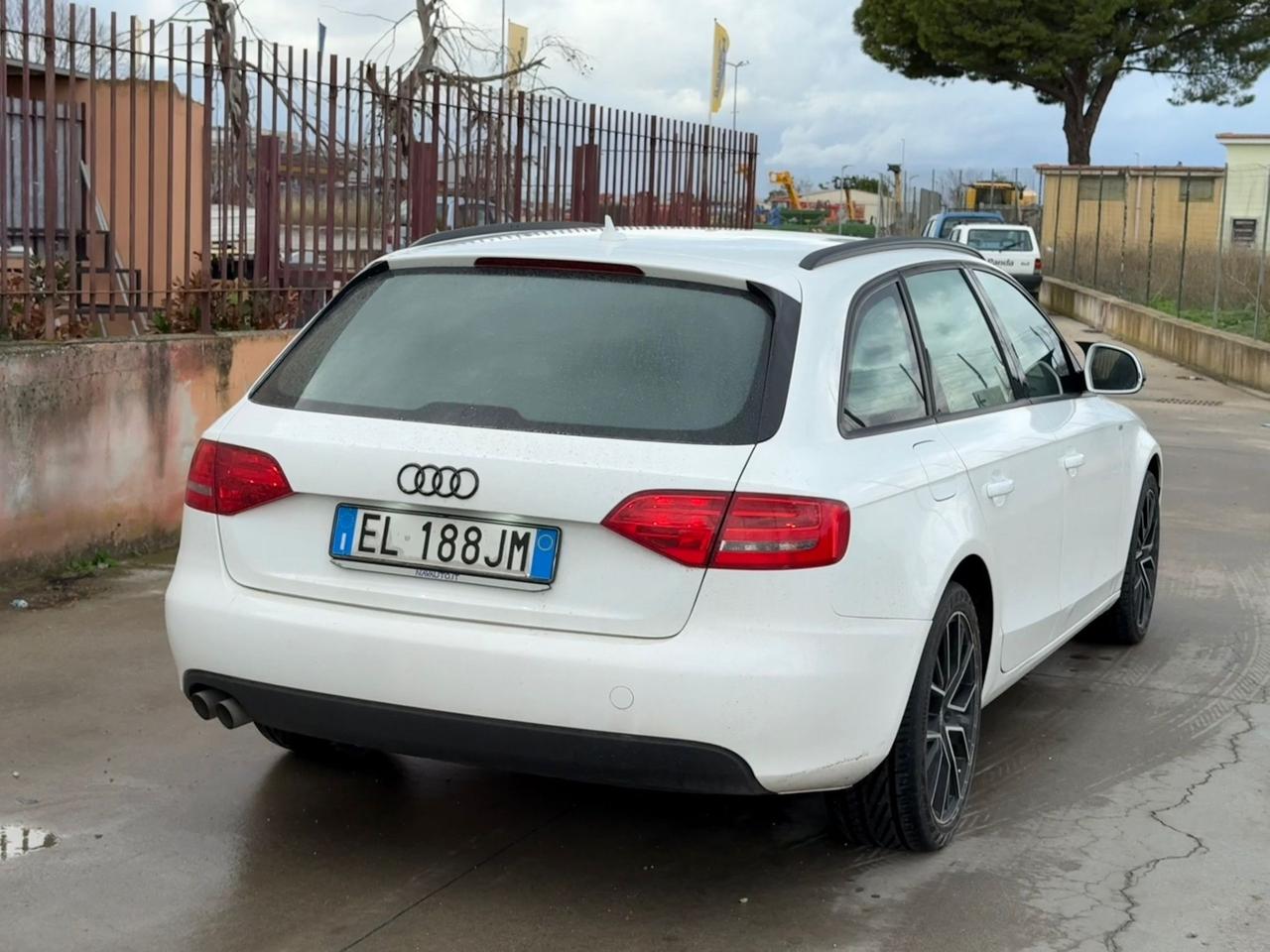 Audi A4 Avant 2.0 TDI 120CV Motore sostituito