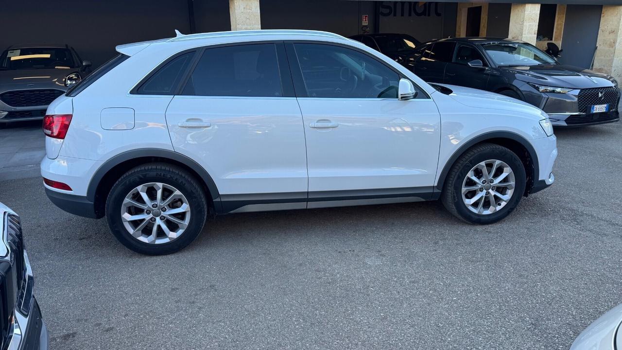 Audi Q3 2.0 TDI 150 CV quattro Sport
