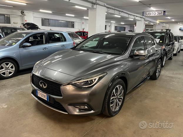 Infiniti Q30 1.5 diesel, cambio automatico, EURO 6