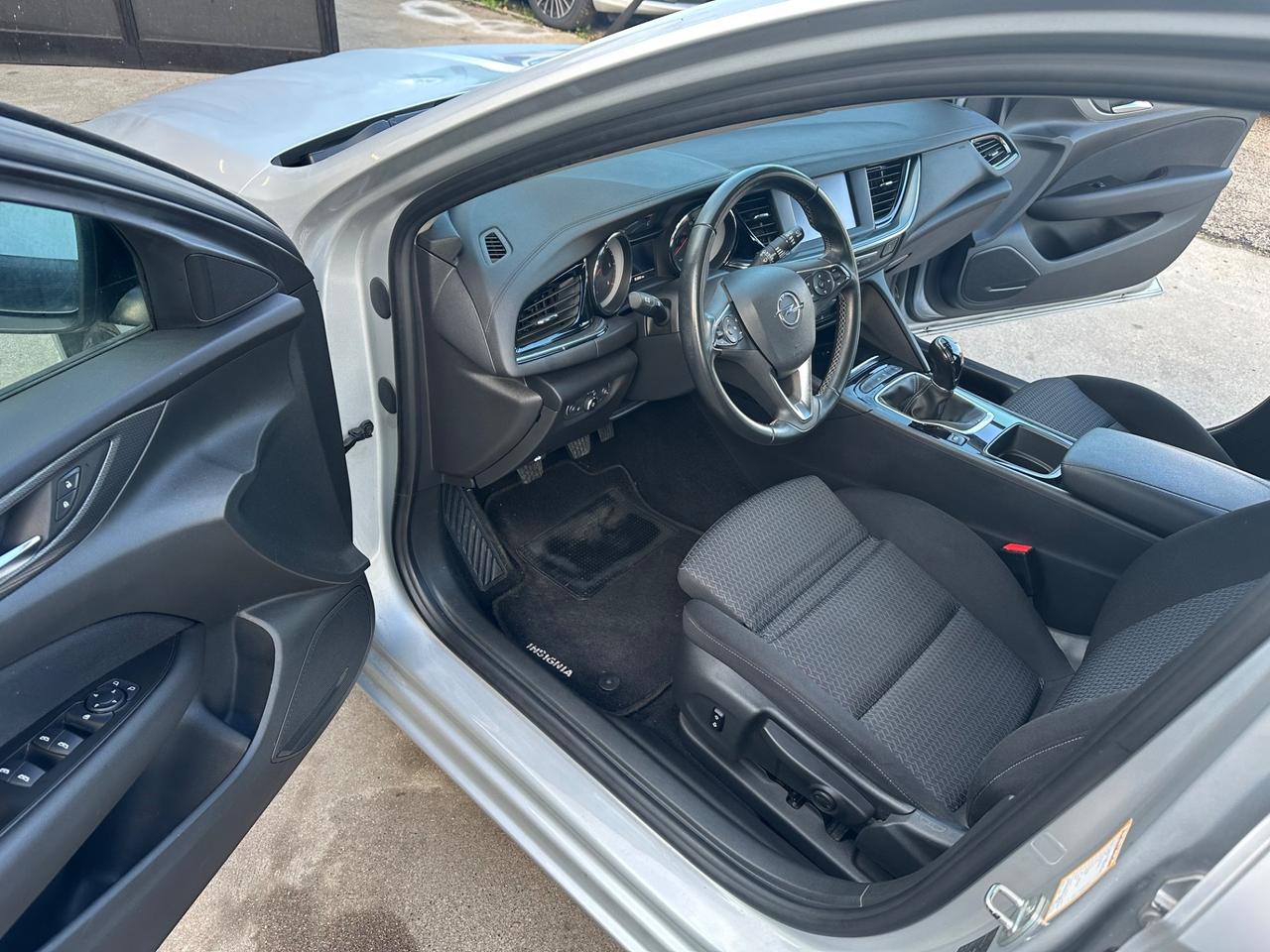 Opel Insignia 1.5 CDTI S&S Sports Tourer Business Edition