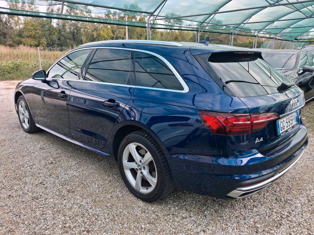 Audi A4 Avant 40 2.0 tdi Business Sport 190cv s-tronic