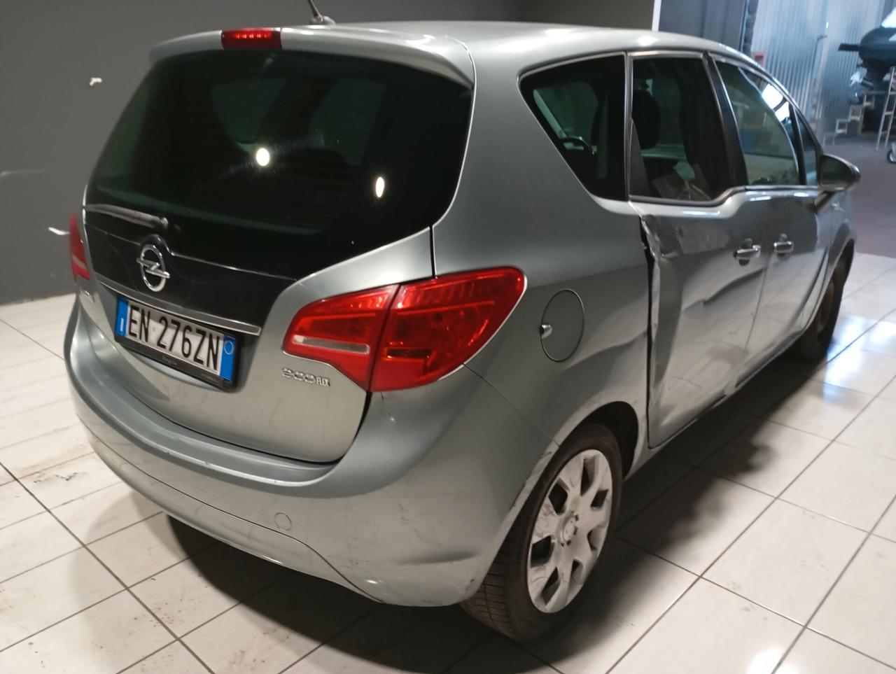 Opel Meriva del 2012 -DIESEL EURO 5B 120.000 km -