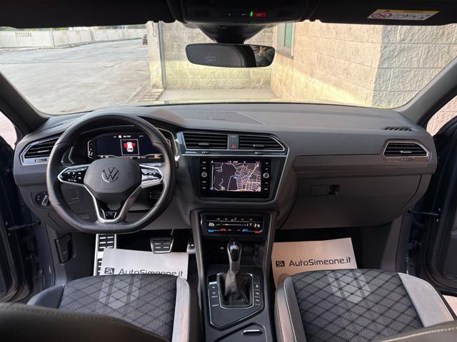 VOLKSWAGEN Tiguan 2.0 TDI 150 CV SCR DSG R-Line LUCI AMBIENTE