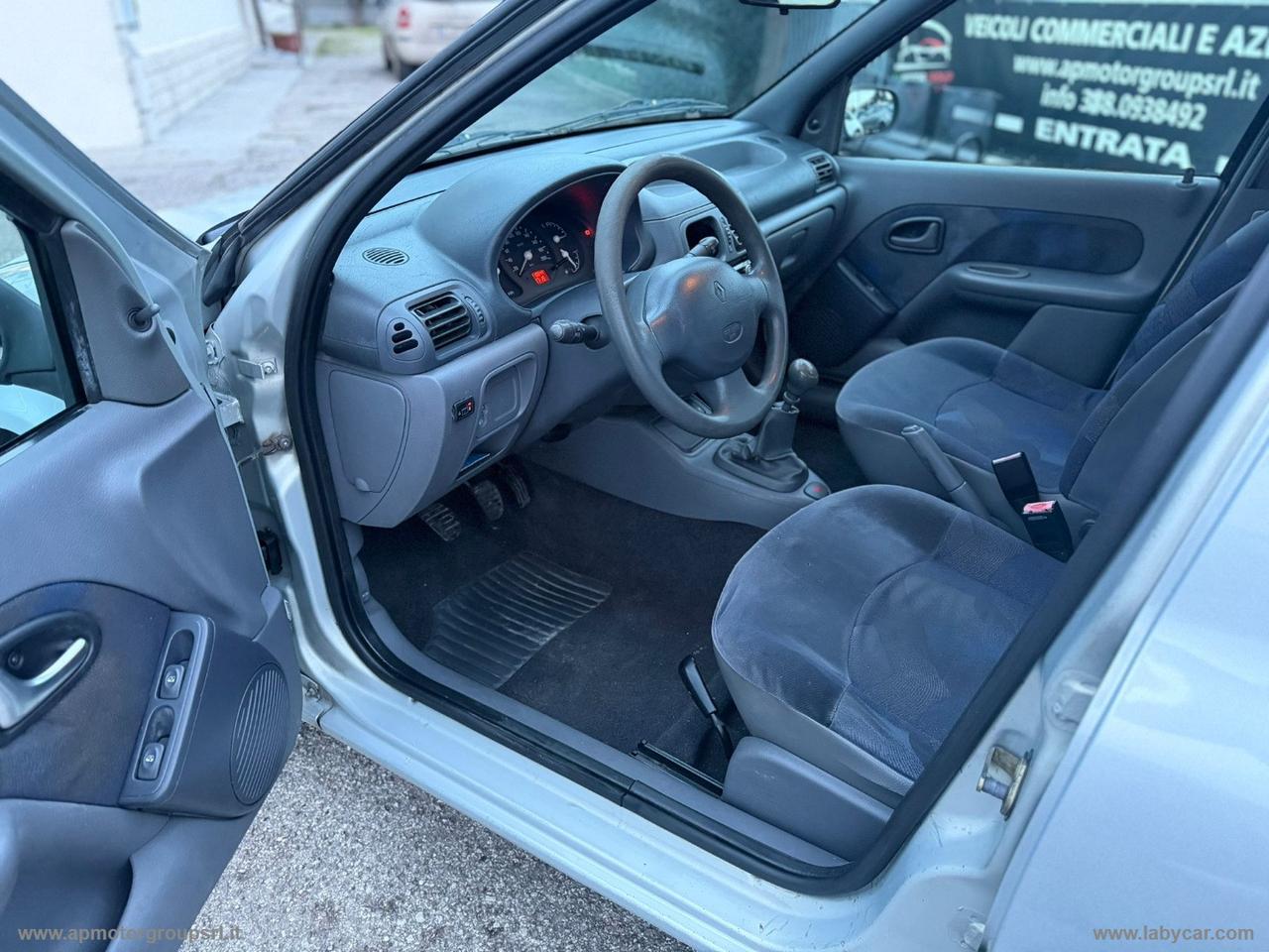 RENAULT Clio 1.2CAT 5p. RT