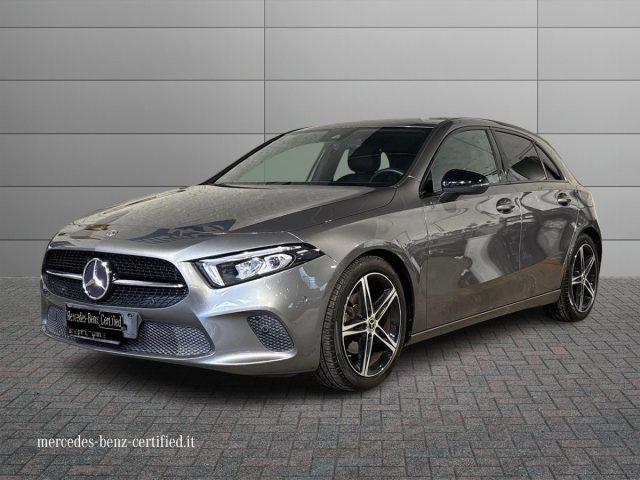 MERCEDES-BENZ A 180 Sport
