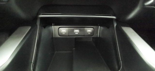 KIA Sorento 1.6 T-GDi HEV AT6 2WD Style - 7 POSTI
