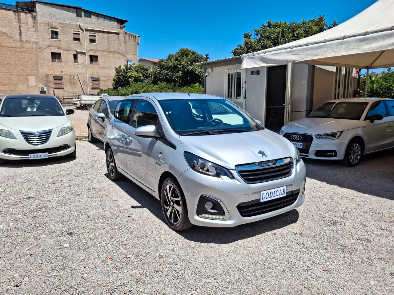 Peugeot 108 PureTech 82 5 porte Allure TOP!