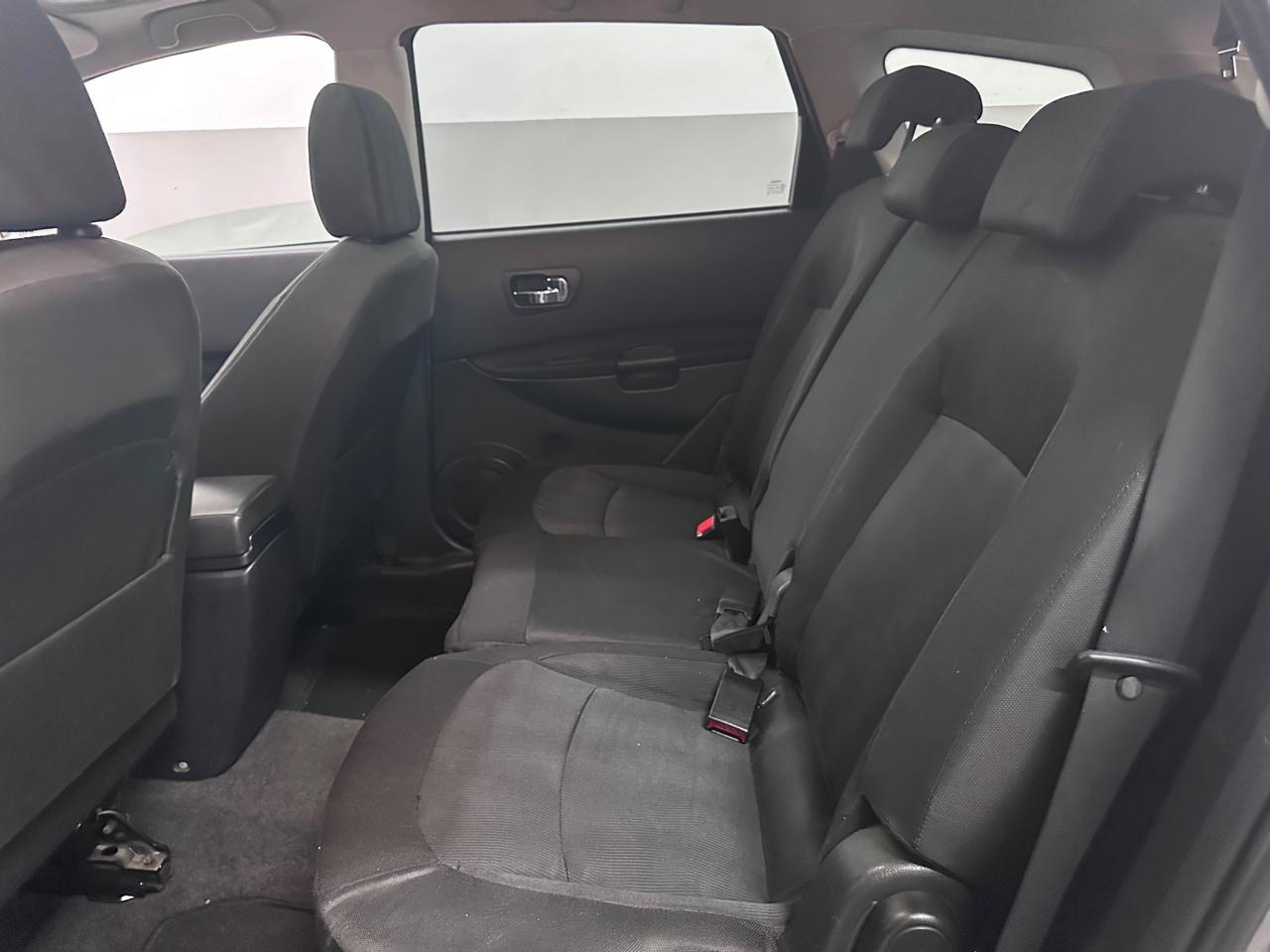 Nissan Qashqai Qashqai+2 2.0 dCi DPF Tekna 2011