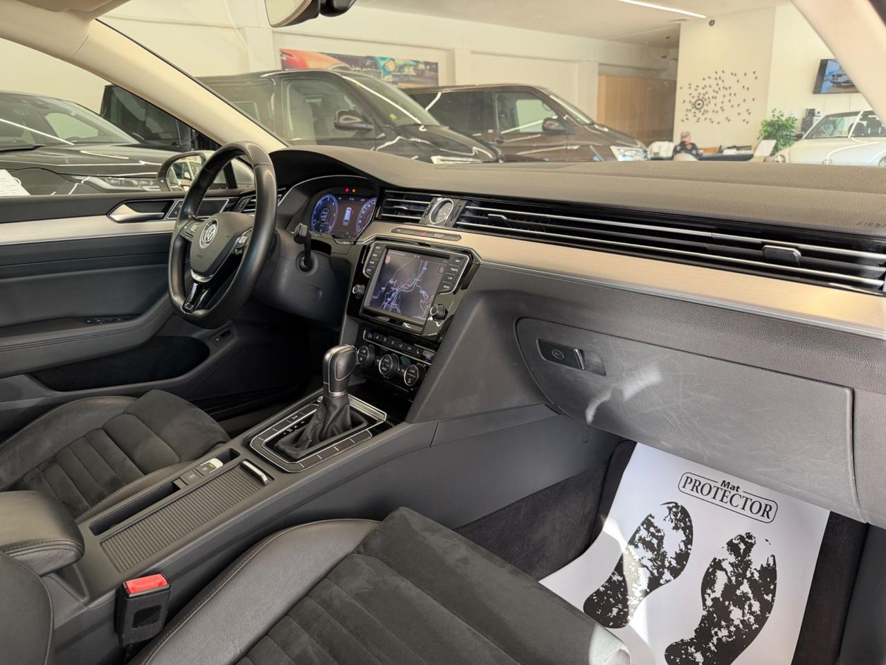 Volkswagen Passat 2.0 TDI DSG Highline BlueM. Tech.