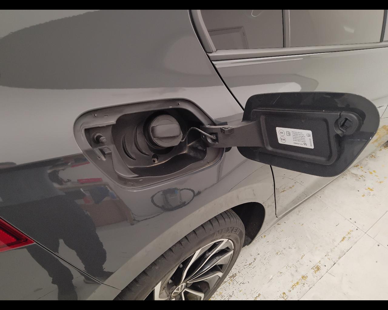 VOLKSWAGEN Golf VIII 2020 - Golf 1.0 etsi evo Life 110cv dsg