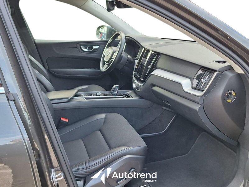 Volvo XC60 B4 197+14 CV AWD Automatica NAVI LED Momentum Pro