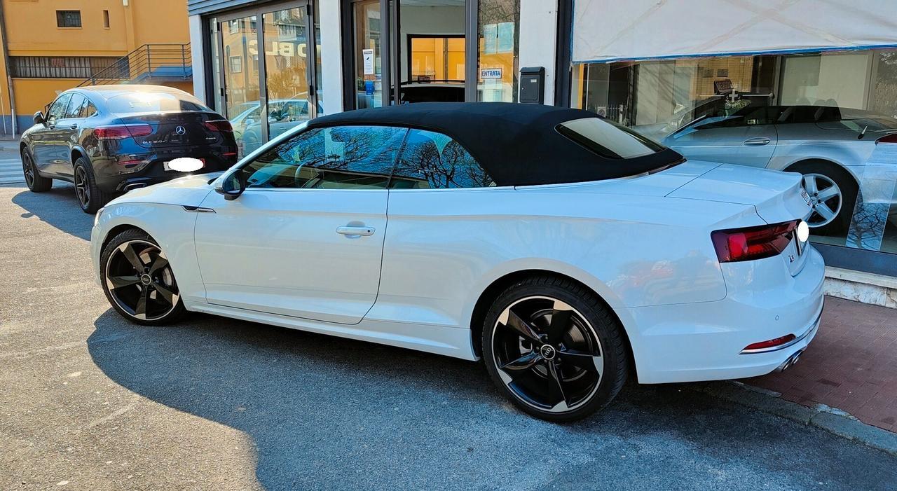 Audi A5 Cabrio 40 TDI S tronic Business Sport