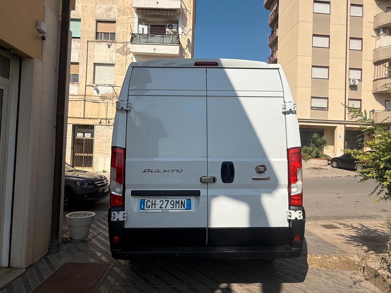 FIAT DUCATO 33 2.2 MJT 120CV