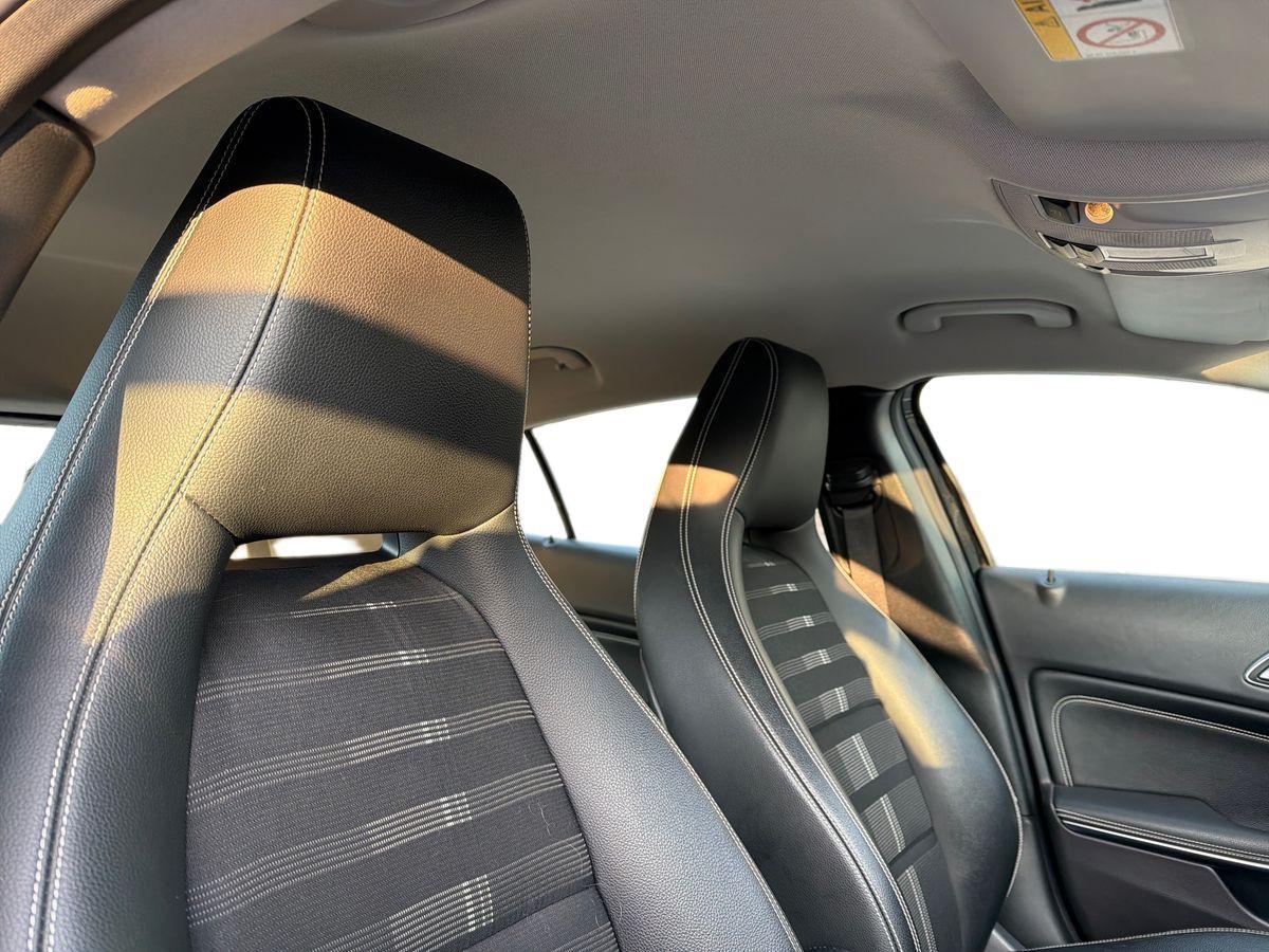 Mercedes-Benz GLA 180 Sport auto