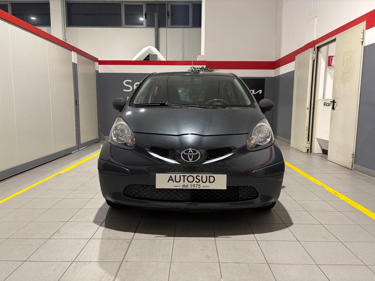 Toyota Aygo 1.0 12V VVT-i 5 porte