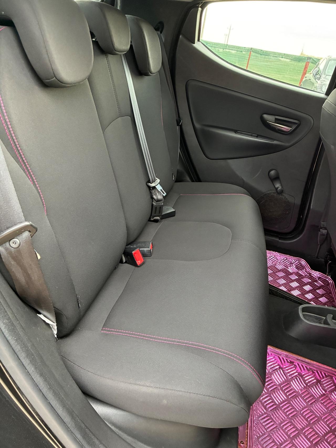 Lancia Ypsilon 1.2 69 CV 5 porte Platinum