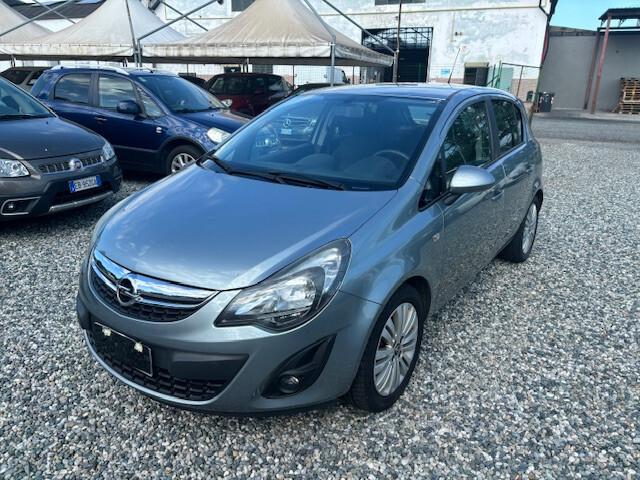 Opel Corsa 1.2 5 porte Cosmo