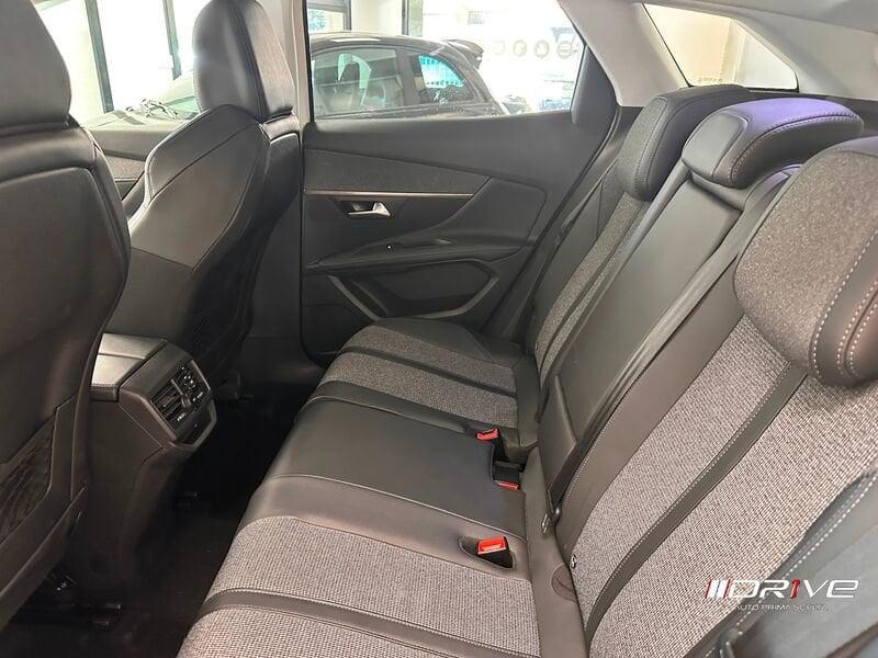 Peugeot 3008 3008 BlueHDi 130 S&S EAT8 Allure