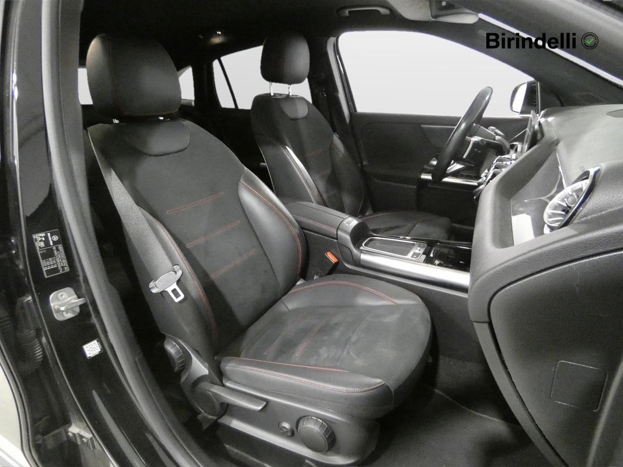 Mercedes-Benz GLA (H247) - GLA 200 d Automatic AMG Line Premium
