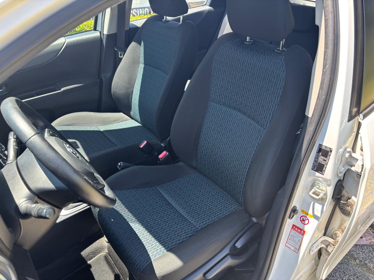 Toyota Yaris 1.0 5porte Lounge-12/2012"UNIPRO"