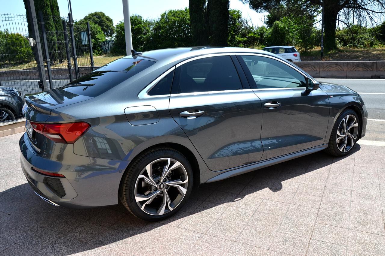 Audi A3 2.0 TDI S-LINE SEDAN **VIRTUAL-LED-PDC*PREZZO VERO