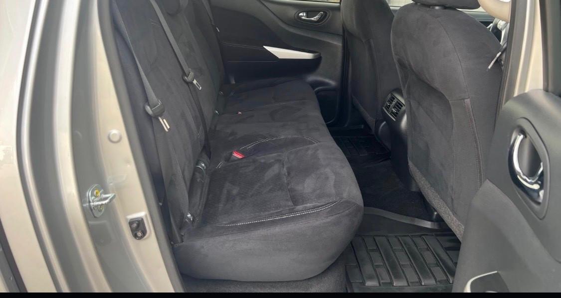 Nissan Navara 2.3 dCi 190 CV 4WD Double Cab N-Connecta