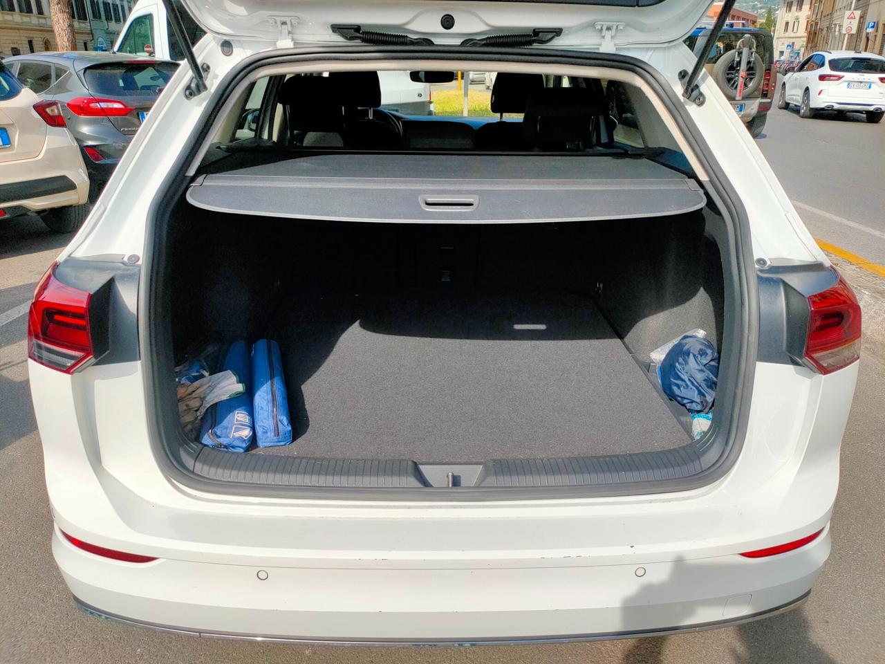 Volkswagen Golf Variant 1.5 TGI DSG Style