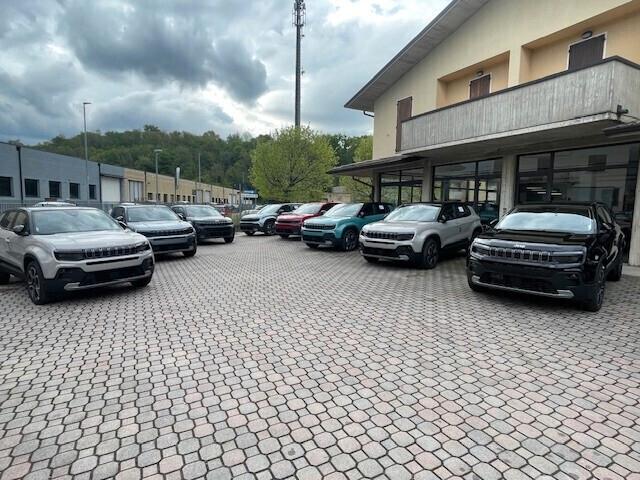 Jeep Avenger 1.2 Turbo 100 CV E-DCT6 MHEV Summit + TETTO PANORAMICO APRIBILE.(Guidabile da Neopatentati!!
