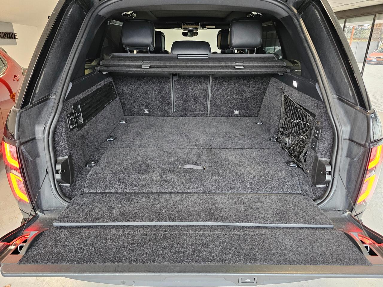 Land Rover Range VOGUE P400E LWB 2.0