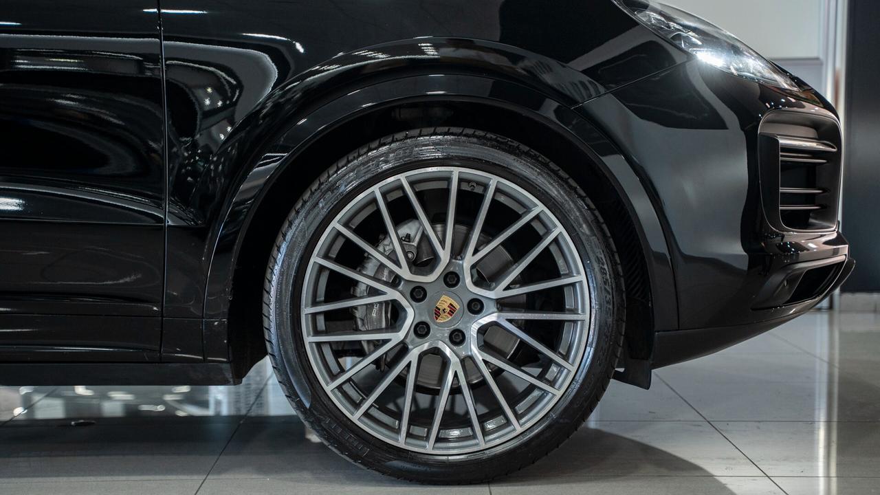 Porsche Cayenne COUPE 3.0 E-HYBRID TIPTRONIC 21" TETTO PANORAMICO PACK CHRONO BOSE SEDILI SCARICHI S