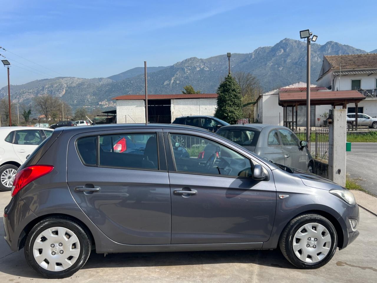 Hyundai i20 1.2 5p. Gpl 2013 garantita 12 mesi