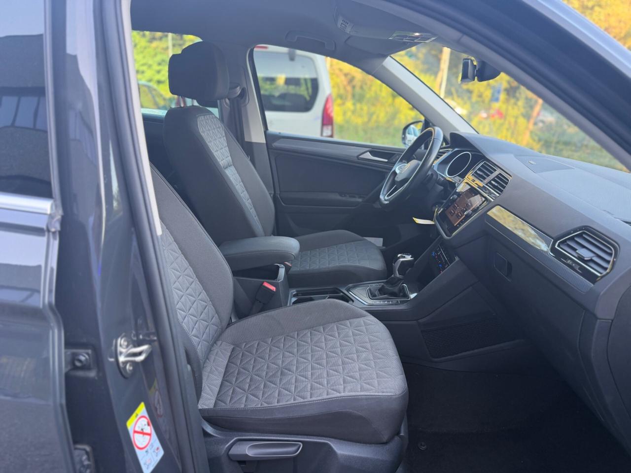 Volkswagen Tiguan 2.0 TDI 150 CV SCR*Automatik*Telecamera 360*