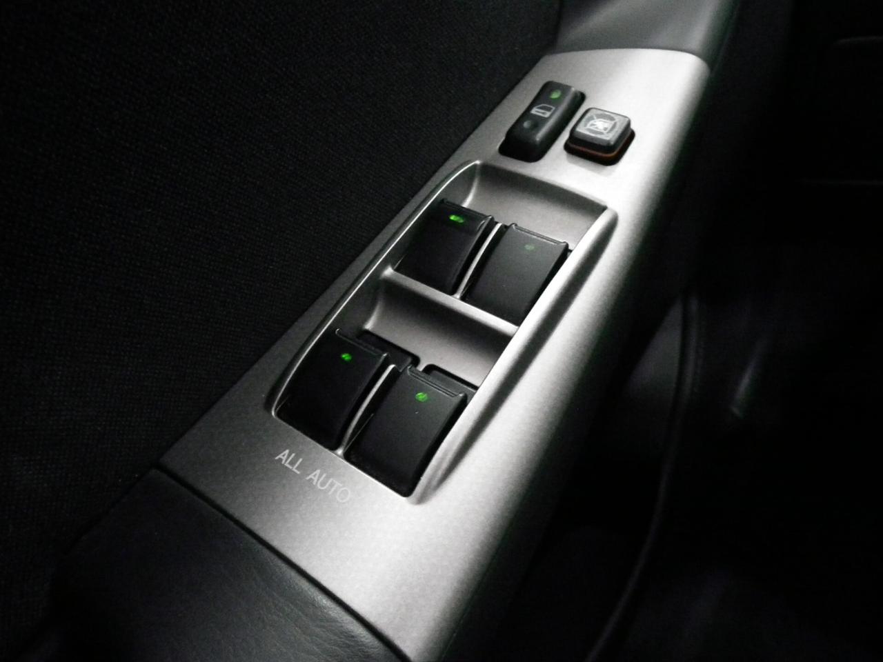 Toyota Corolla 1.6 5 p Sol KM 44.000 ! CLIMA ABS CERCHI