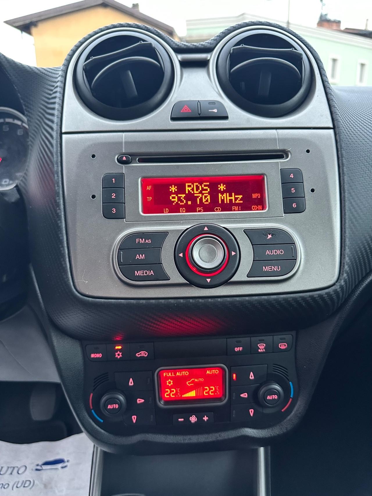 Alfa Romeo MiTo 1.4Bz 78Cv Distinctive - Neopatentati