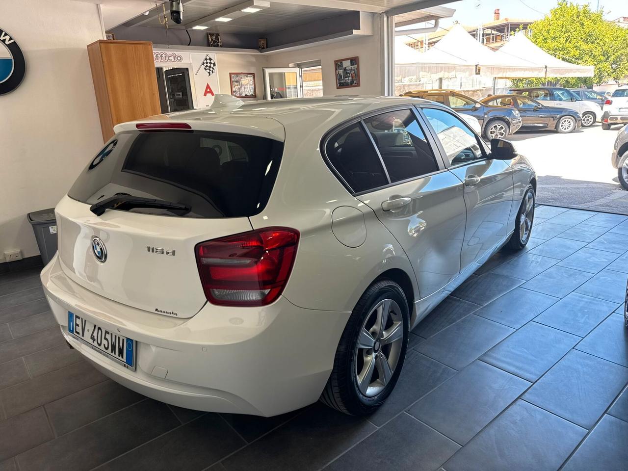 Bmw 116d 5p. Urban