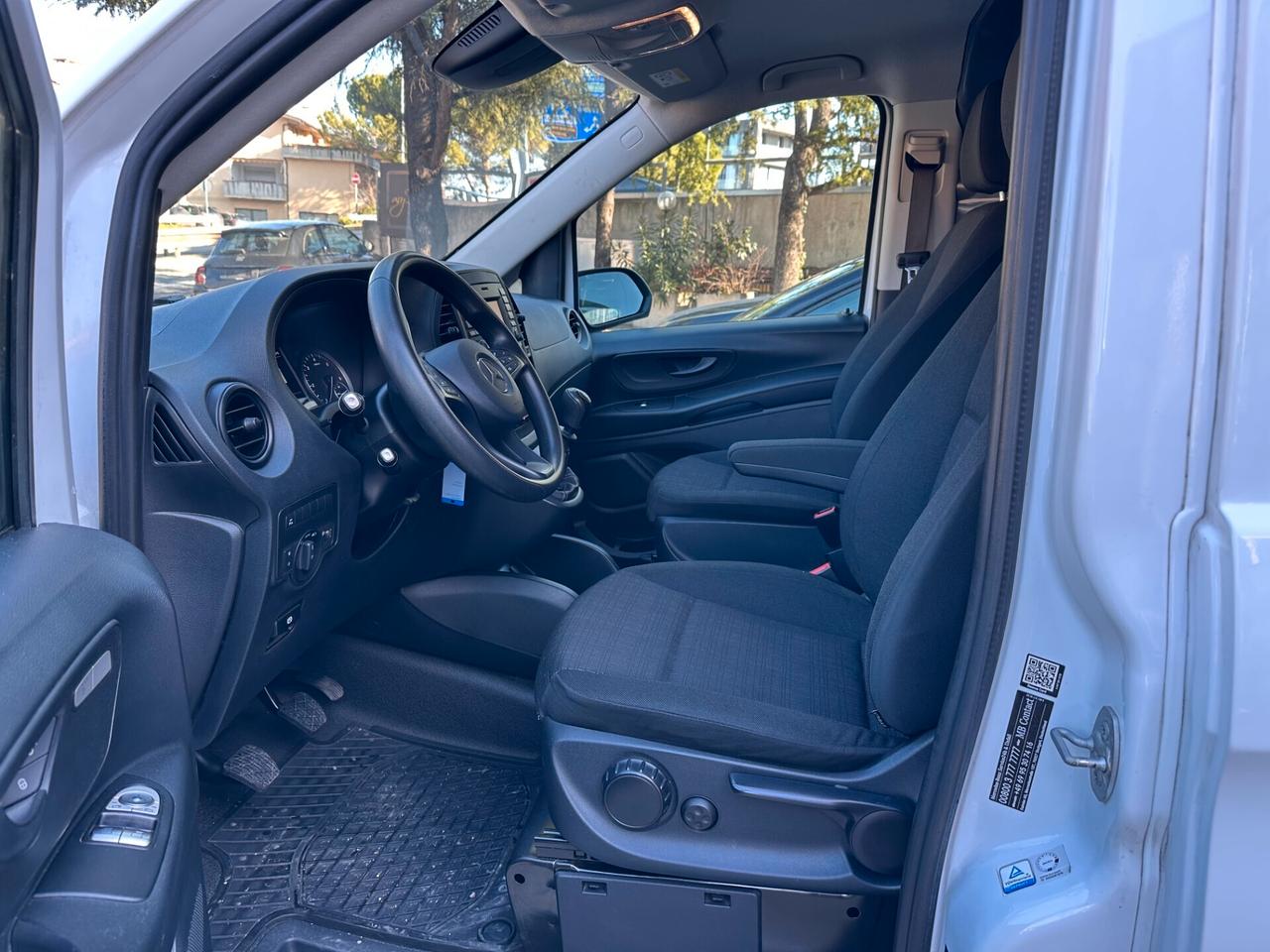 Mercedes Benz Vito Kasten 114 CDI _ Extralang