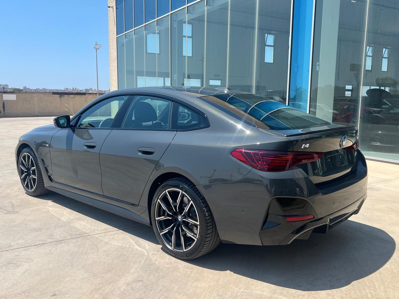 Bmw I4 eDrive 40 Msport pro - possibilità noleggio no scoring