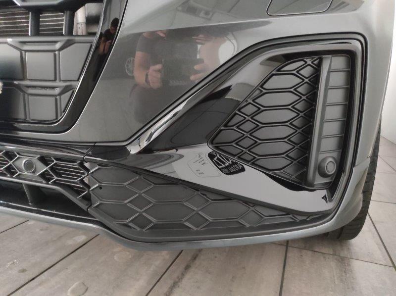 AUDI Q2 - Q2 35 TFSI S tronic Identity Black