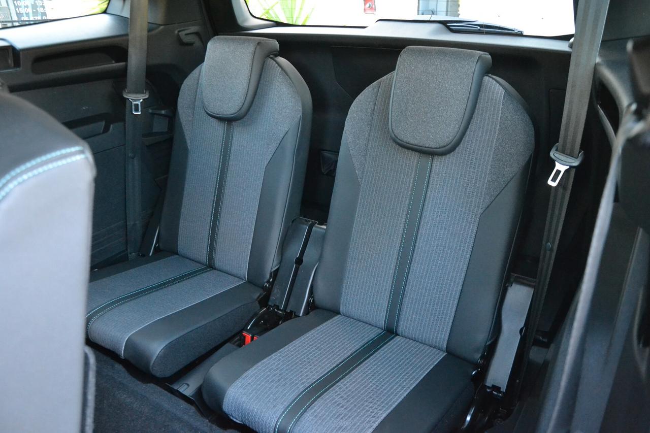 Peugeot 5008 1.5 HDi 130CV 7 POSTI AUT.**PREZZO REALE**UNIPRO'*