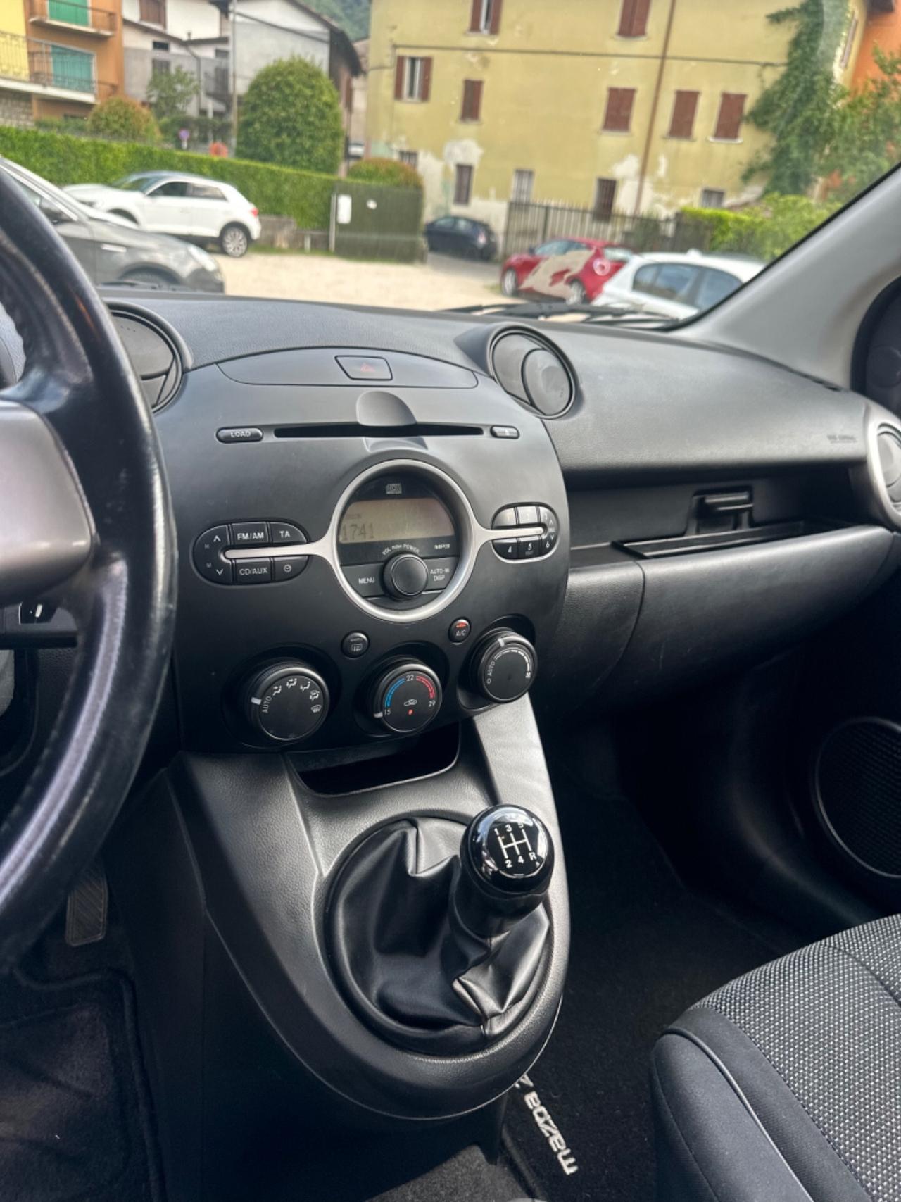 Mazda 2 1.3 16V 75CV 5P PLAY KMCERT NEOPAT UNICOPR