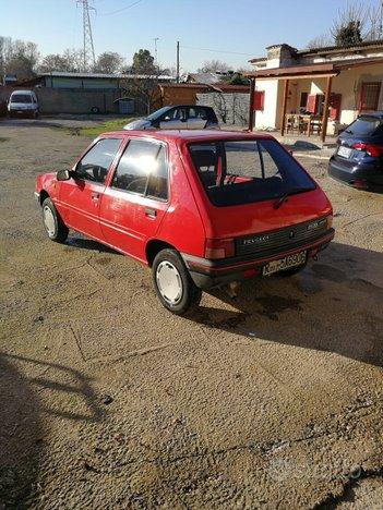 Peugeot 205