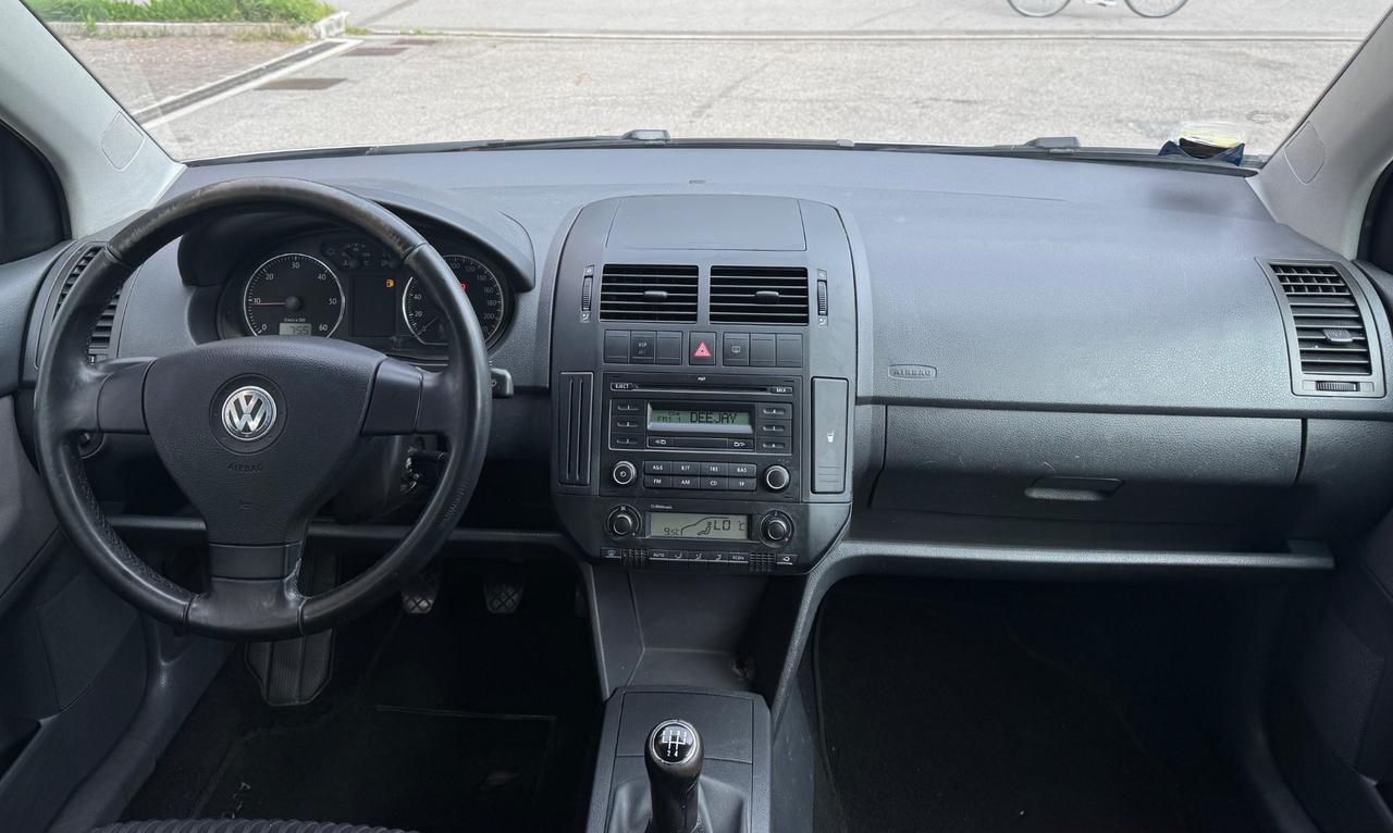 Volkswagen Polo 1.4/80CV TDI 5p. Sportline