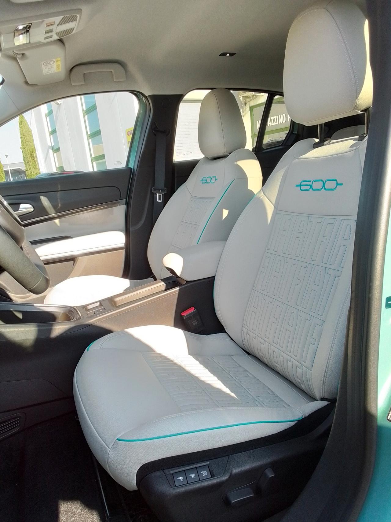 Fiat 600 Hybrid 145 CV DCT MHEV La Prima II