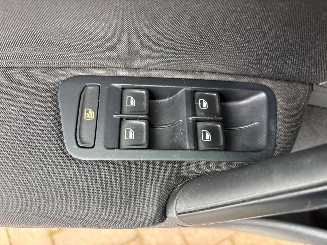 Volkswagen Golf 1.6 TDI 5p. 90CV